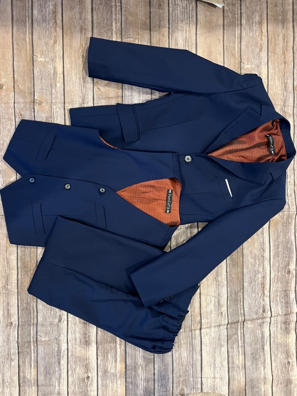 Yuan Lu Boys Size 8 Navy 3 piece Navy Suit